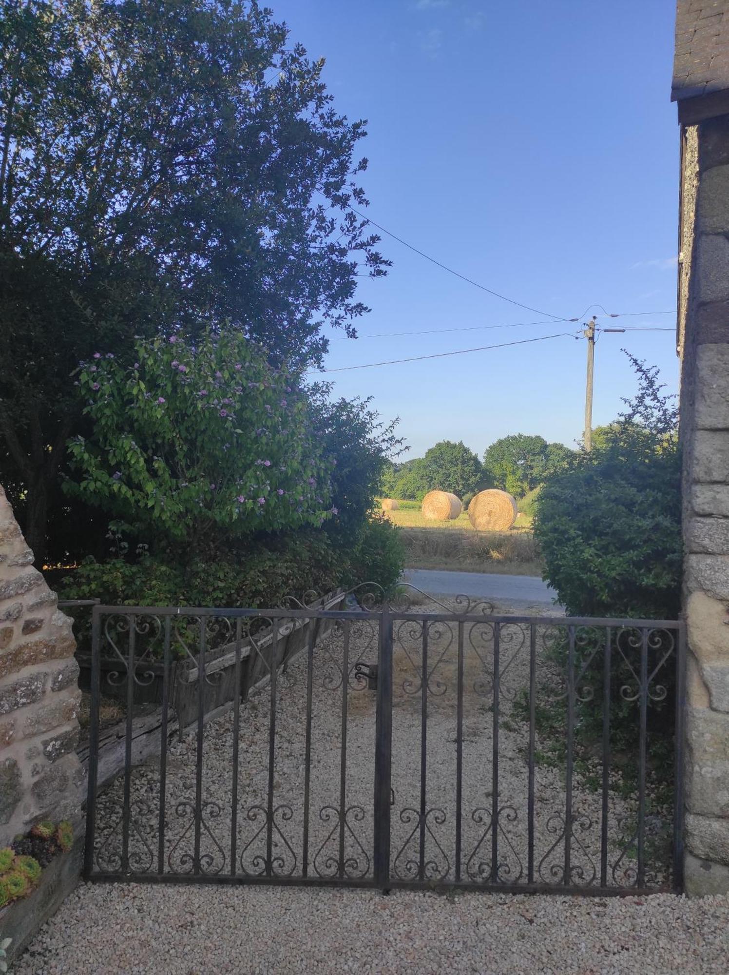 La Ville Es Riez Chambre D'Hotes Corseul Exterior foto