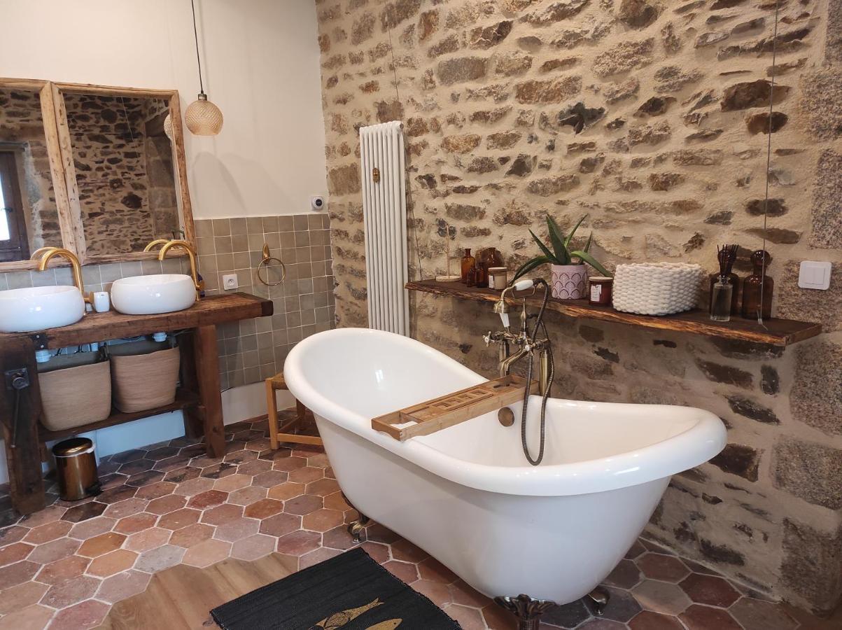La Ville Es Riez Chambre D'Hotes Corseul Exterior foto